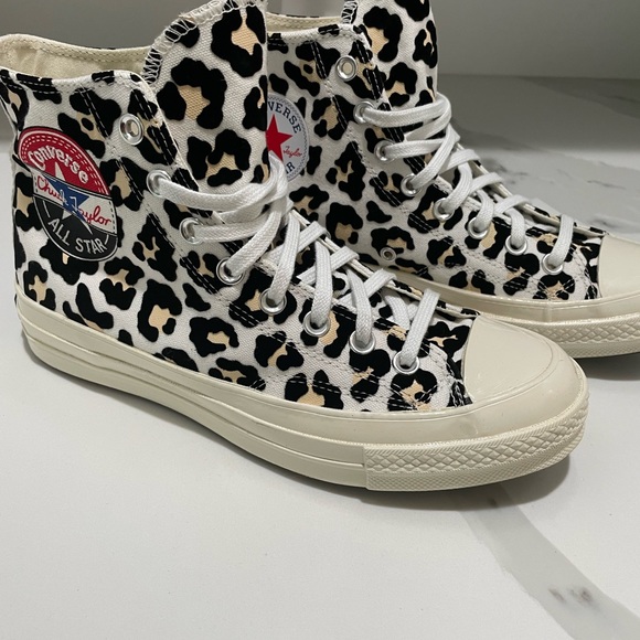 Converse Chuck 70 Hi Logo Play - 9W/7M - Picture 3 of 8